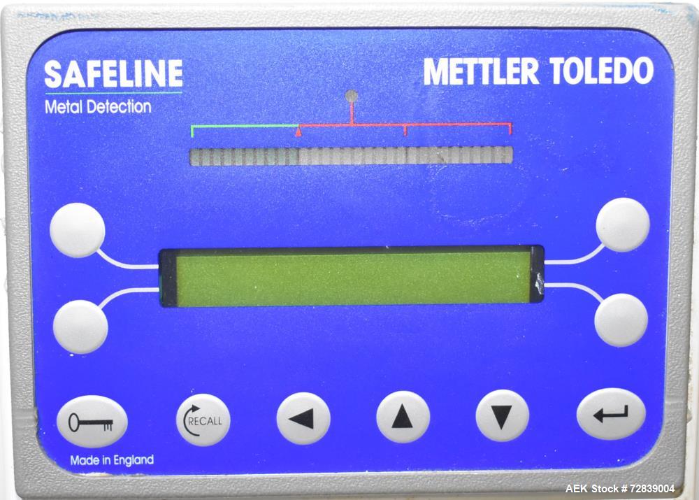 Used- Safeline Mettler Toledo PowerPhase Plus Metal Detector. Aperature approximate 31-1/2" wide x 3" tall. Conveyor belt 30...