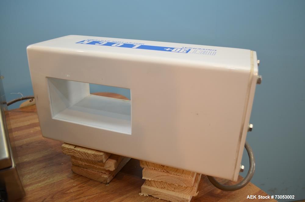 Used Lock Metal Detectors MET30Plus  6 in W x 3 in H Aperture Metal Detector. Digital Controls with S/S Cabinet. Head and Controls Only. No Conveyor or Reject Mechanism. 110/240 V (wired 110 V) 1 Ph,...