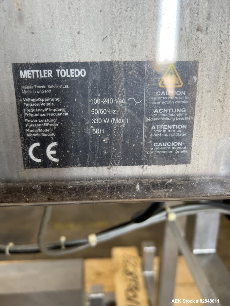 Used- Mettler Toledo Pipeline Metal Detector, Model PL150. Tube dimensions are: 5-3/4" (diameter) x 6" (length). Control pan...