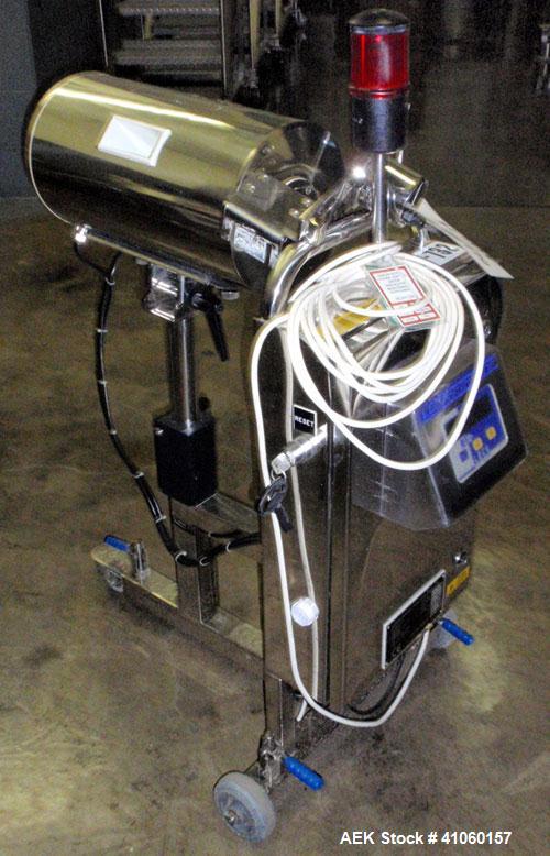 Used Lock Inspection Systems Fall Thru Metal Detector, Model MET 30+ Universal. 3 3/4" wide x 1-3/4" high opening with reject, 115 volt with controls on stand. Capable of 30,000 tablets/capsules per ...