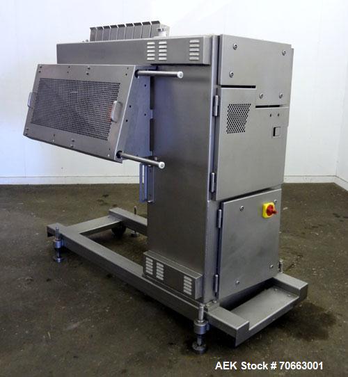 Used Grote Model S/A-530 Single Lane Slicer/Applicator. Machine is rated at up to 176 strokes per minute per lane. Unit also bulk slices, stacks and shingles. Maximum slice rate in stack or shingle m...