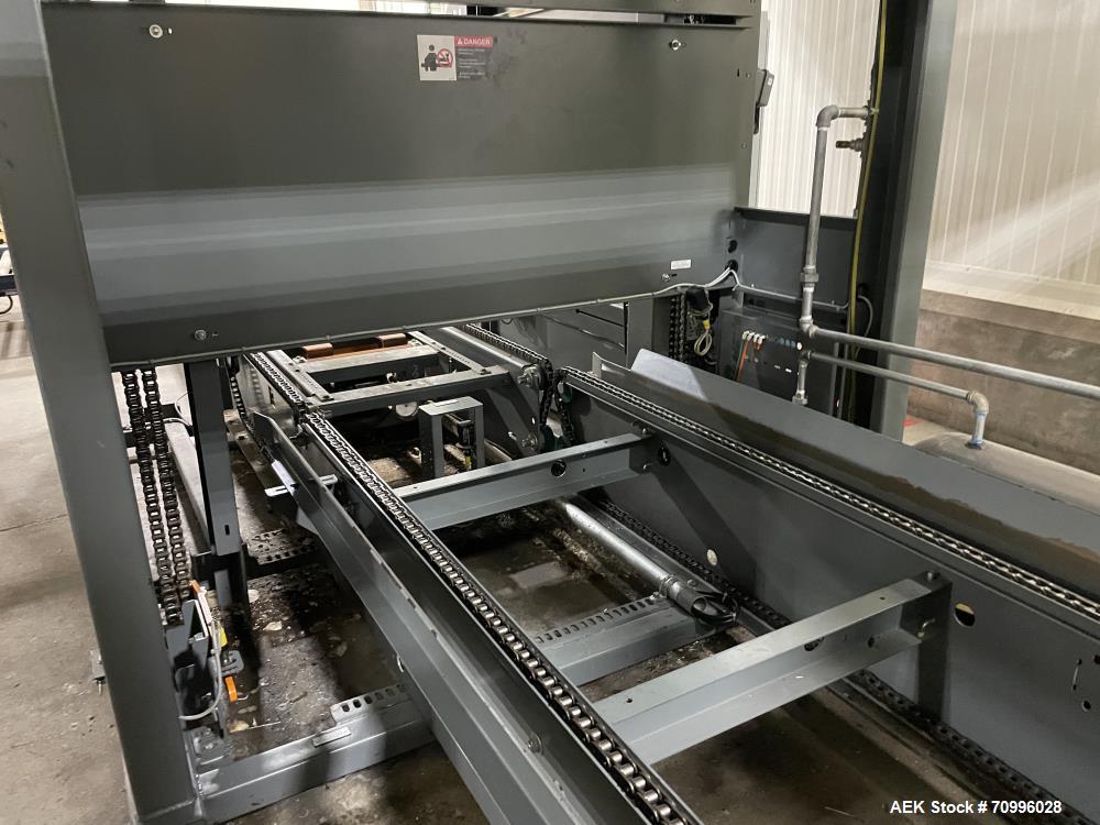 Used Alvey Series 780 Compact Automatic Full Case Palletizer. Capable of speeds up to 50 cases per minute. Includes pallet feeder, tier/slip sheet placer. Allen Bradley Compact Logix L326 PLC Control...