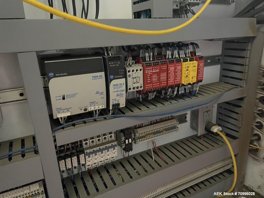 Used Alvey Series 780 Compact Automatic Full Case Palletizer. Capable of speeds up to 50 cases per minute. Includes pallet feeder, tier/slip sheet placer. Allen Bradley Compact Logix L326 PLC Control...