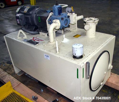 Used Columbia Machine Colmac 500 Low Level Case Palletizer, Model 500H-LRXS-AB-9002, Carbon Steel. Capable of 35 to 45 cases per minute depending on pattern. Capacity up to 24" long x 18" wide x 18" ...