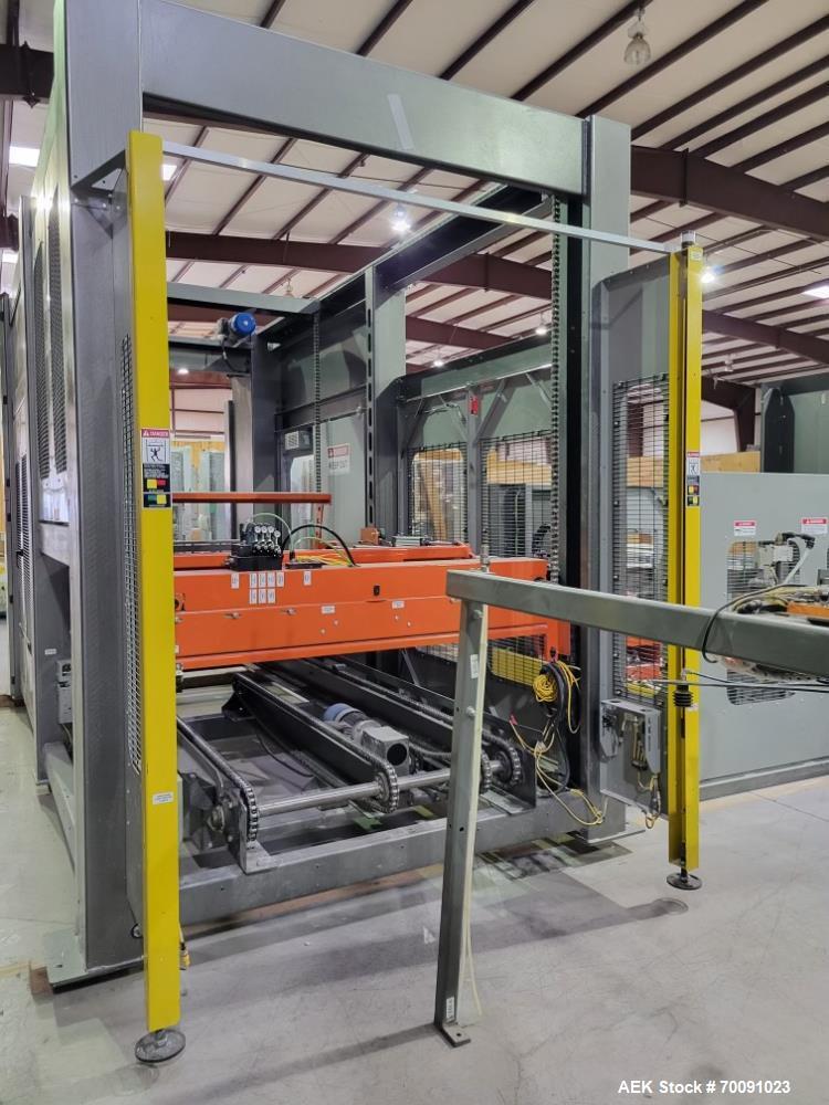 Used Columbia Model FL2000 Floor Level Palletizer