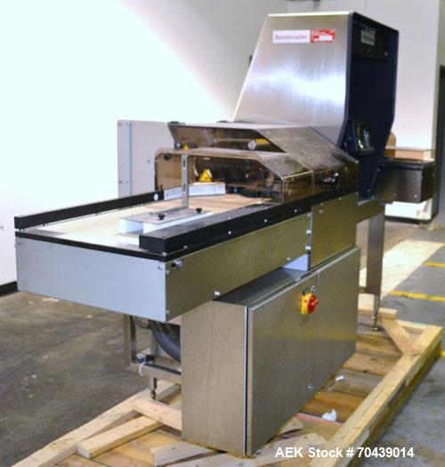 Used Seidenader V90 AVSB for visual inspection of filled vials. Model V90-AVSB/60-LR can handle products from .5ml to 1000ml with changeparts. Currently set up for 200ml vials. Can handle clear solut...