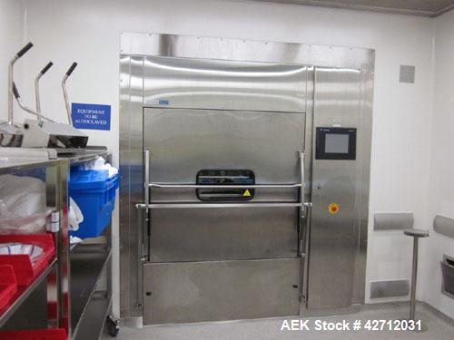 Used Steris Finn Aqua Pass Thru Glass Washer, Model Reliance 680. 316L Stainless steel chamber, 1.56 cubic meter chamber volume, 1264 mm wide x 959 mm high x 4583 mm deep chamber, 2 racks, Tri Clover...