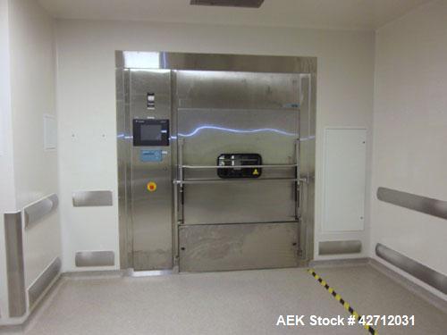 Used Steris Finn Aqua Pass Thru Glass Washer, Model Reliance 680. 316L Stainless steel chamber, 1.56 cubic meter chamber volume, 1264 mm wide x 959 mm high x 4583 mm deep chamber, 2 racks, Tri Clover...