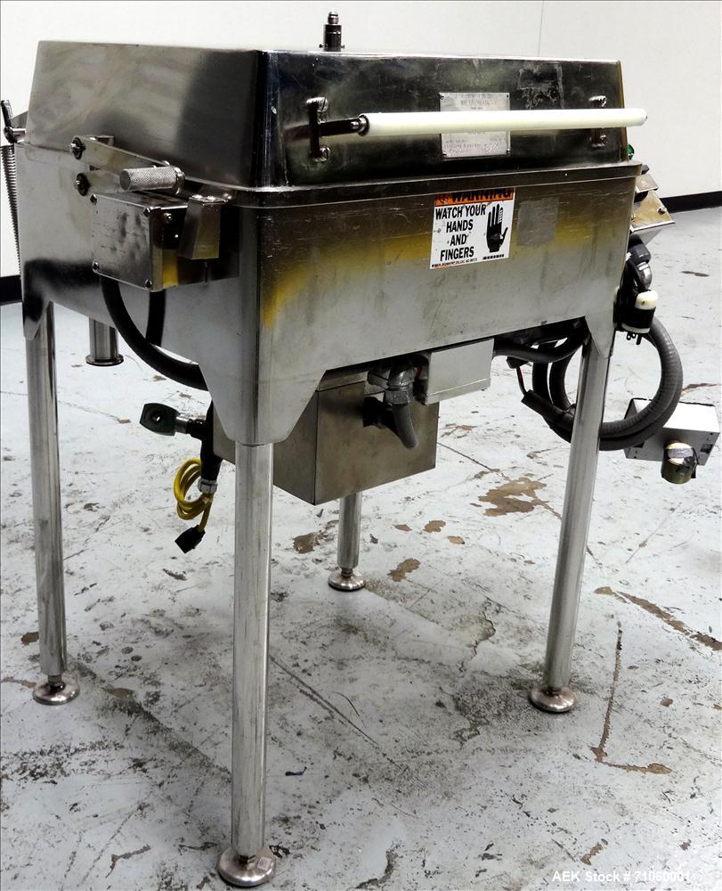 Used Stainless Steel Metromatic Model 1418-SS Batch Style Vial & Ampule Washer