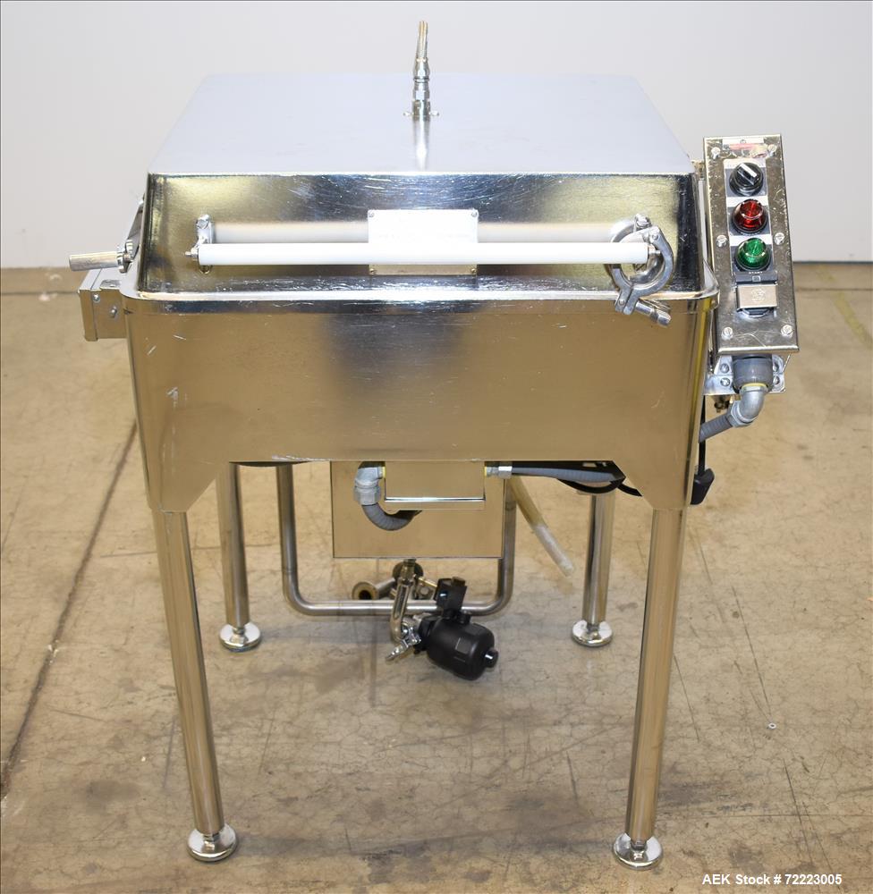 Used- Metromatic Batch Style Vial & Ampule Washer. Model 1418-SS