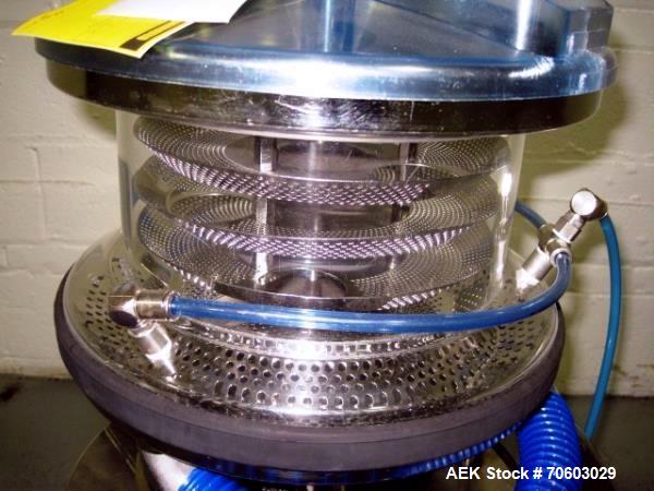 Used Kramer Model E80 Deduster.  Has downward conveying range of 300 mm, and can convey tablets or capsules from 5-25 mm in diameter.  Maximum conveying capacity of 3,000,000 tablets an hour (dependi...