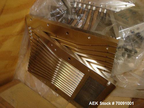 Unused-Shinogi Qualicaps Capsule Checkweigher, Model CWI-80.This machine is recent vintage and currently supported by Qualicaps.It is stainles steel CGMP auto design with touch screen HMI.It has size...