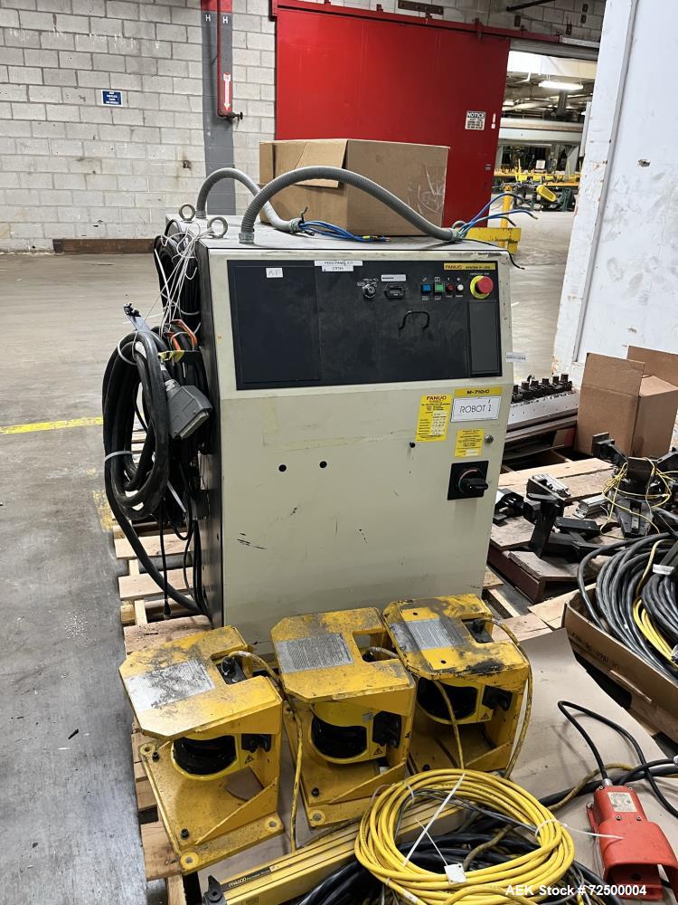 Used Fanuc 6-Axis Articulating Toploader Robot