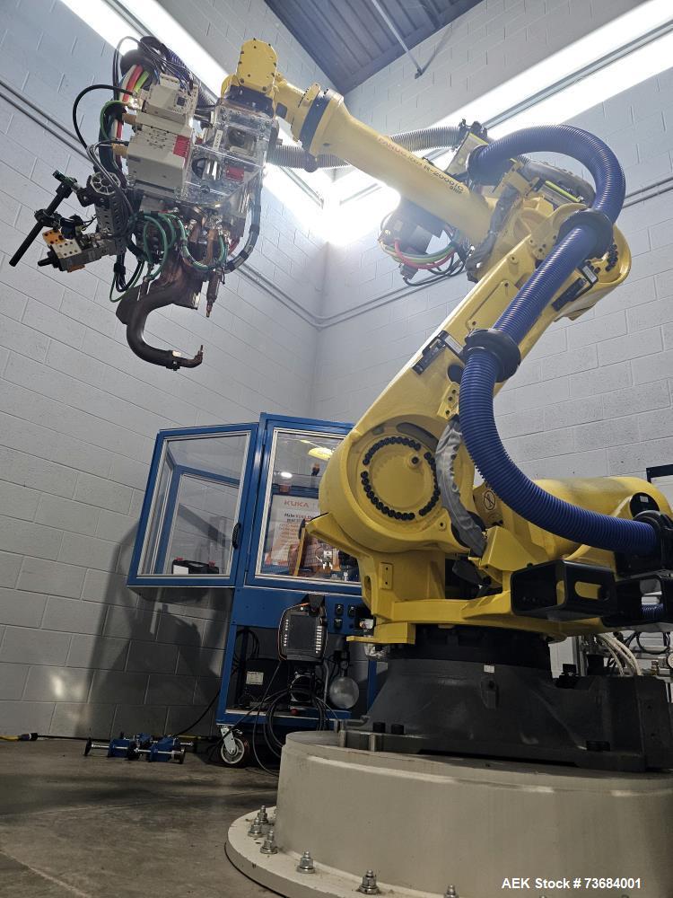Used Fanuc R-2000iC/210F Heavy Payload 6-Axis Industrial Robot with R-30iB Controller & Welding Gun
