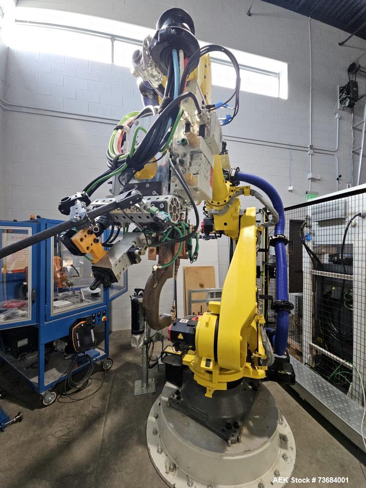Used Fanuc R-2000iC/210F Heavy Payload 6-Axis Industrial Robot with R-30iB Controller & Welding Gun