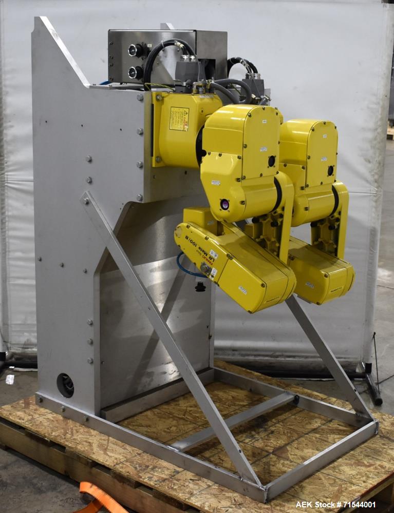 Used FANUC LR Mate 100iB Industrial Robots Set of 2 with Controllers
