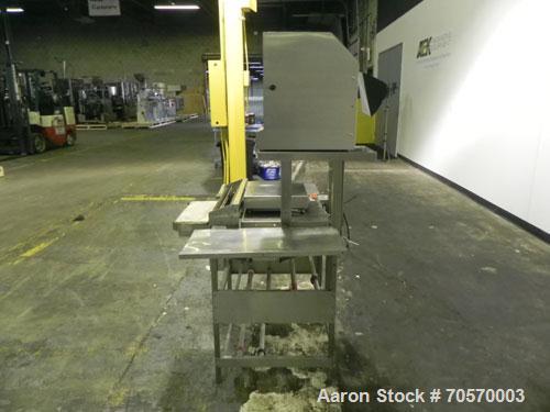 Used Mettler-Toledo Model 662 StepSaver Manual Weigh-Wrap Center. Consists of a SmartTouch Readout, model 8270 scale, stainless steel platform, capacity 50 x .01 pounds, model 317 label printer, labe...