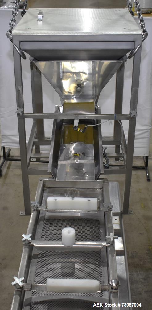 Used- Weigh Right Model IQ-SHUTTLE SP Linear Bulk Dribble Scale. Infeed hopper with Syntron model BF-2-B magnetic feeder. Fe...