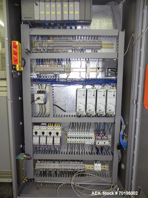 Used Multipack Model F-40 Carton Multi-Pack Stretch Or Shrink Film Bundler. Bundled package size range of Length- 30mm-350mm, Width- 12mm -200.., Height- 50mm -300. Cartons are received on infeed bel...