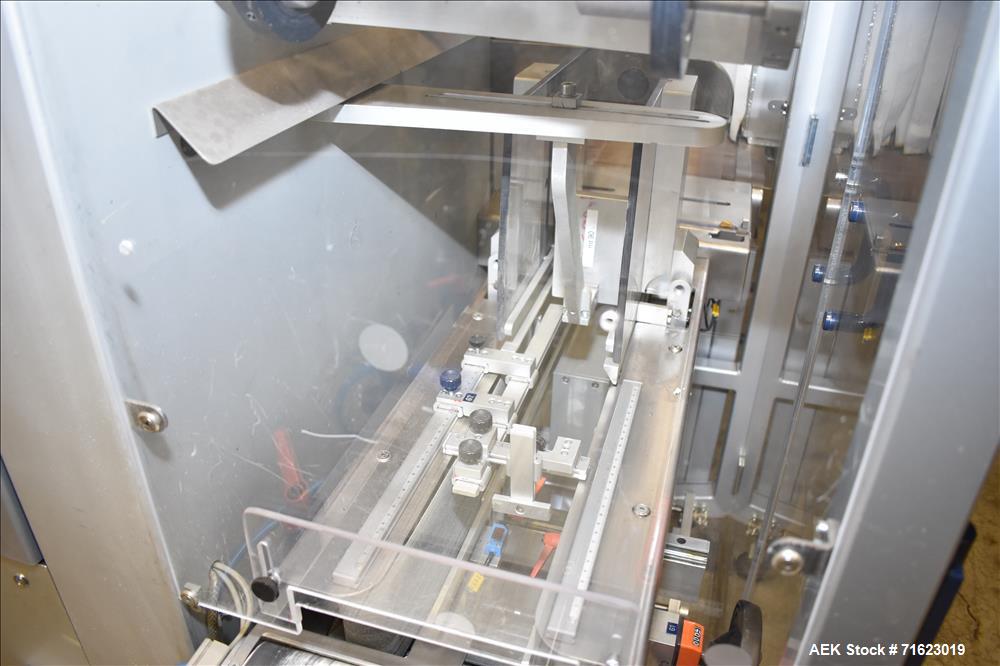 Used Skinetta Model ASK2500 Shrink Bundler with Shrink Tunnel