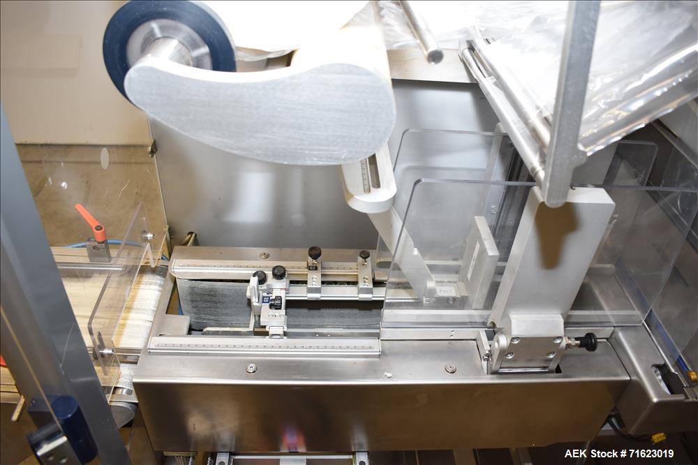 Used Skinetta Model ASK2500 Shrink Bundler with Shrink Tunnel