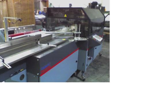 Used Used: Shanklin Omni-S horiz FFS. Is perimeter-style wrap, equipped with 8' lugged infeed conveyor, (lugs about 2" wide); Infeed is modular, and can be switched out for new flight-bar infeed; com...
