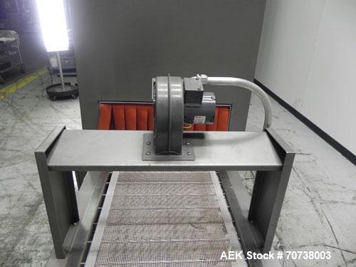 Used Omega Model SL18 Shrink Bundling System with Integrated Shrink Tunnel. Capable of up to 15-20 cycles per minute. Right angle product infeed for 4-1/2”W table top chain, infeed conveyor not inclu...