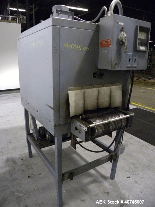 Used Shanklin Shrink Tunnel, Model T-7XL. Machine is of carbon steel construction. Tunnel passage 4’’ to 8" adjustable height x 22" wide x 42" long. 15" wide x 58" long variable speed wire mesh conve...