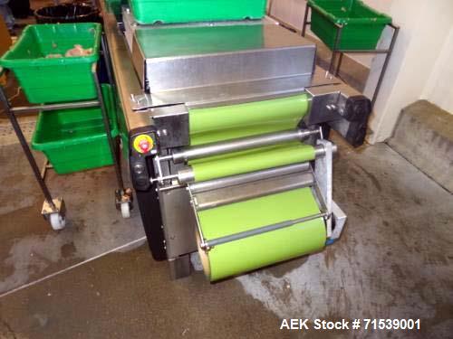 Used Multivac Darfresh Skin Packaging System, Model R175 CD. 220 volt, 3-phase, 60 Hz, 82 amp, 14.5 kW. 420mm bottom web  semi rigid. 250mm advance, 20" loading area, 14 ft. long overall. Film trim w...
