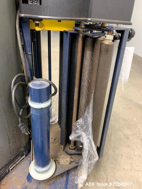 Used Lantech Q300 Semi-Automatic Pallet Stretch Wrap Machine
