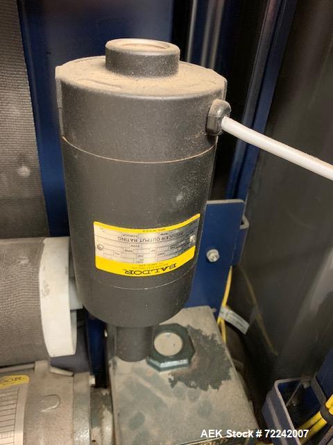Used Lantech Q300 Semi-Automatic Pallet Stretch Wrap Machine