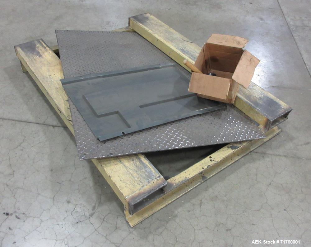 Used Lantech S-300 Straddle-Type Semi Automatic Stretch Wrapper