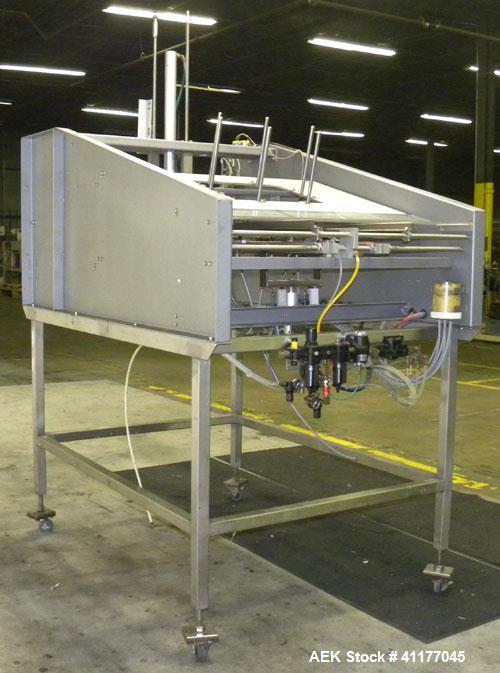Used Econocorp Econoseal Automatic Tray Former, Model 7228, Carbon Steel. Capable of speeds up to 20 trays per minute. Has a tray size range: width 6" x 15", length 6" x 12", depth 1" to 5". Maximum ...
