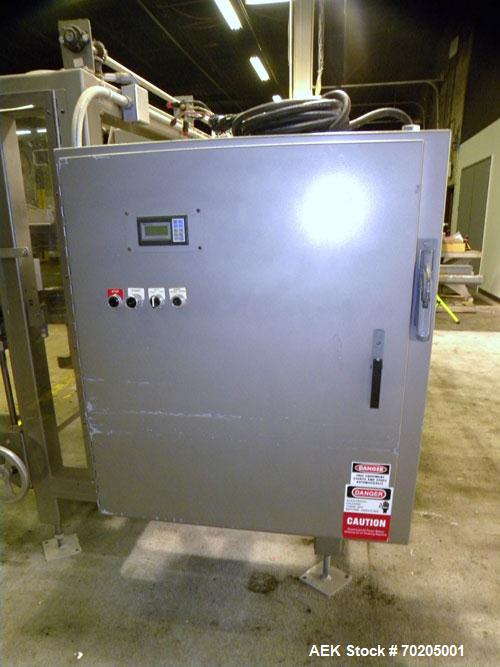 Used Marq Model HPT-MF/RH/DL High Performance Medium Frame Tray Former. Machine is capable of speeds up to 15 trays per minute.Direct Logics PLC and Nordson Problue 10 hot melt glue system. Has a tra...