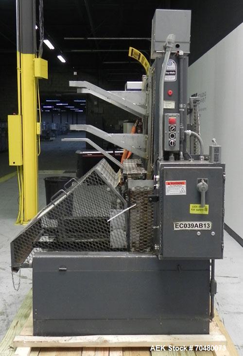 Used SWF Model GMA 1T4 Glue Tray Former