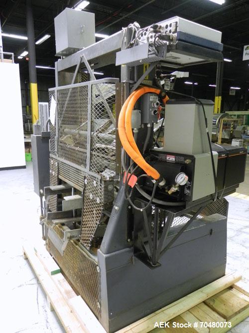 Used SWF Model GMA 1T4 Glue Tray Former