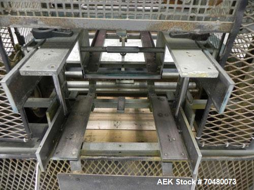 Used SWF Model GMA 1T4 Glue Tray Former