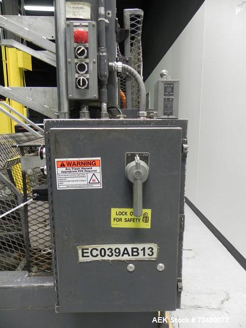Used SWF Model GMA 1T4 Glue Tray Former
