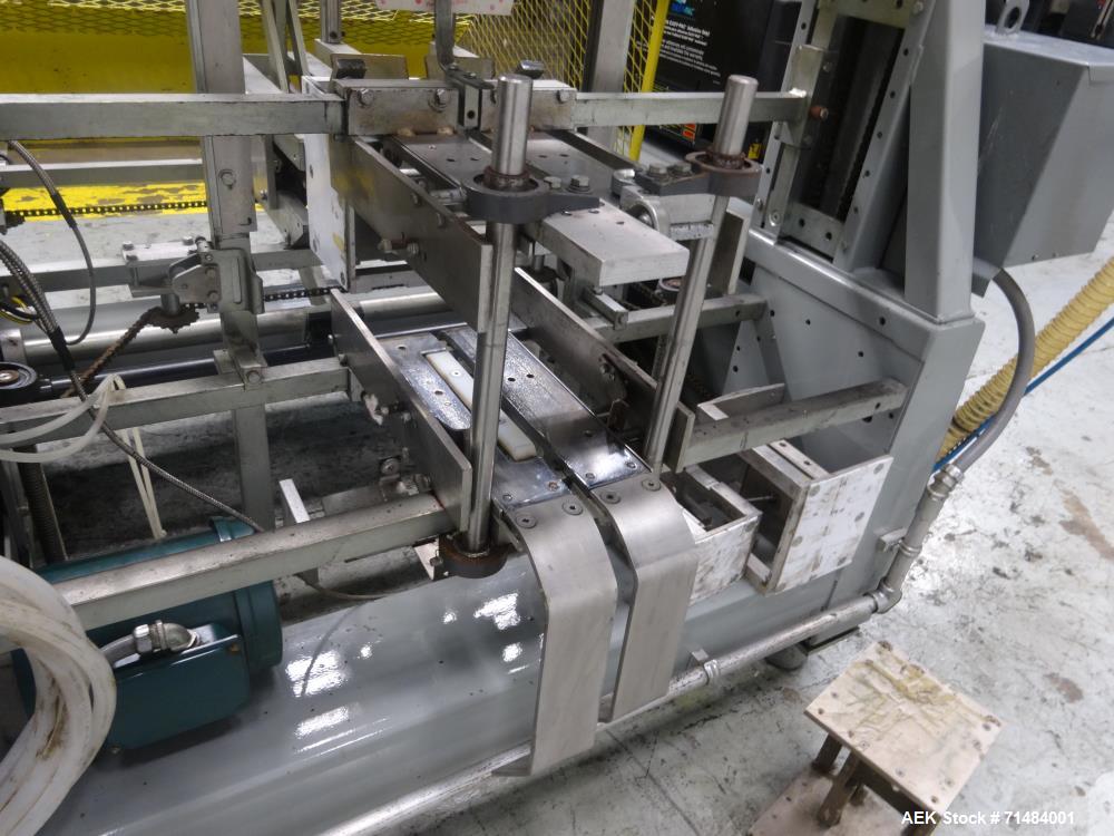Used SWF (Thiele) Model TF400V Automatic Hot Melt Glue Tray Former