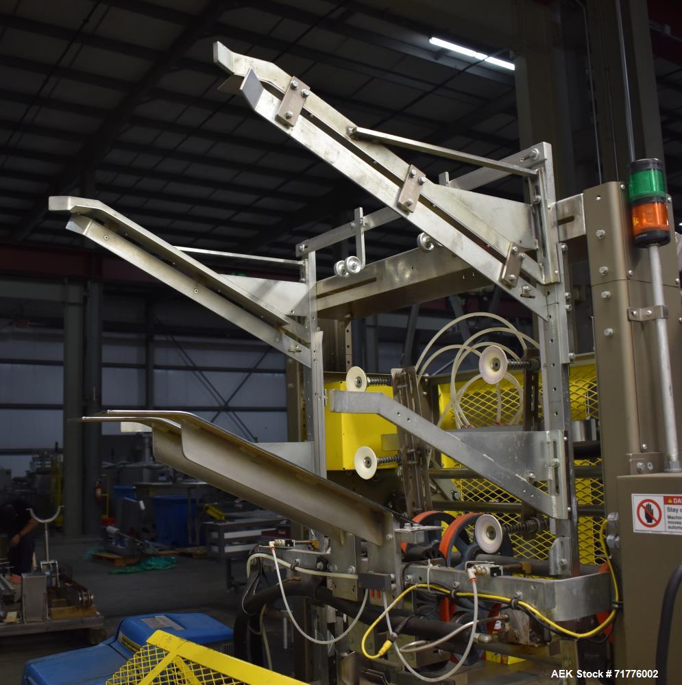 Used SWF (Thiele) Model TF400V Automatic Hot Melt Glue Tray Former.