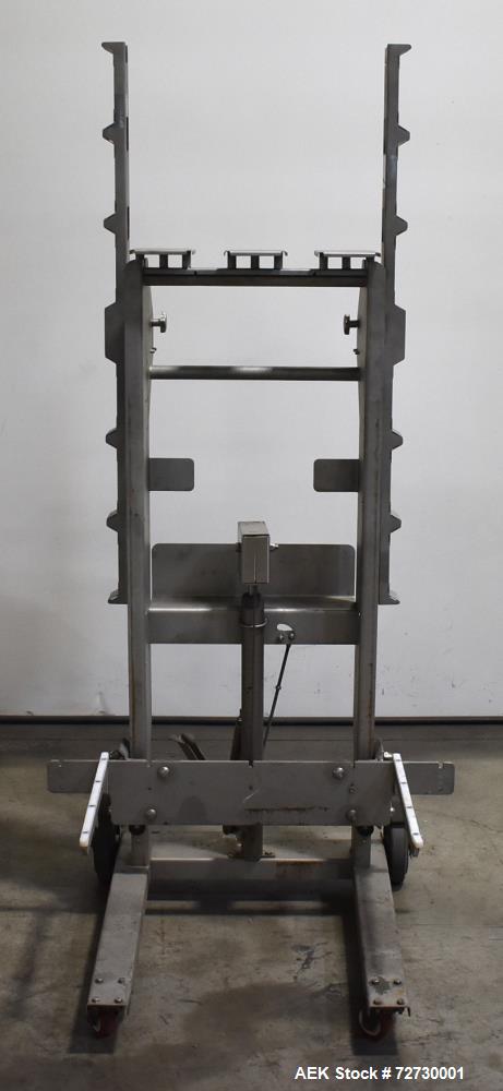 Used Ross Model IN650 Inline Tray Sealer. Capable of speeds up to 14 (map application), up to 16 (heat seal only). Max Tray Depth: 120 mm. Max # of Ups: 5. Servo tray transport & film system. Control...