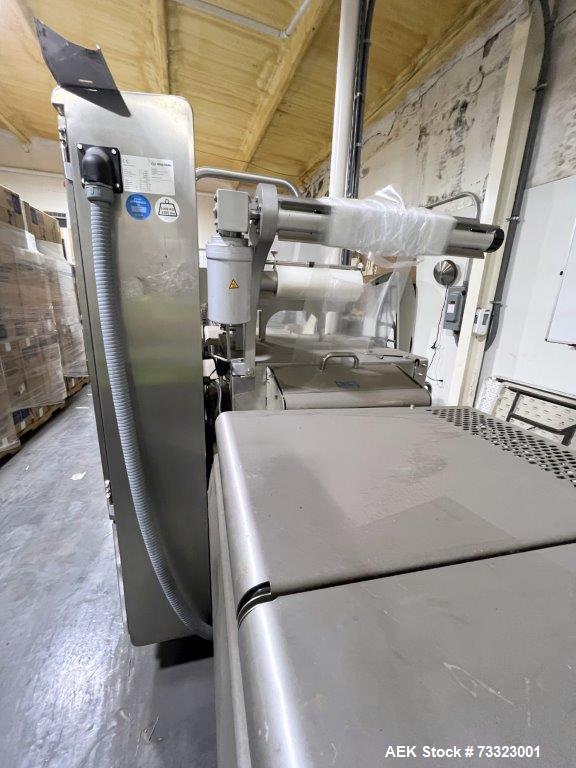 Multivac Compact Automatic Traysealer, Model T600