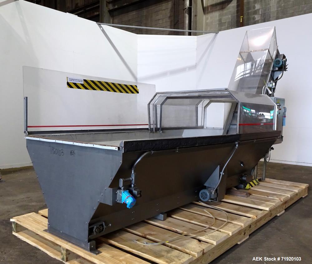 Used Bulk Bottle Incline Belt Conveyor With Bottom Feed Hopper