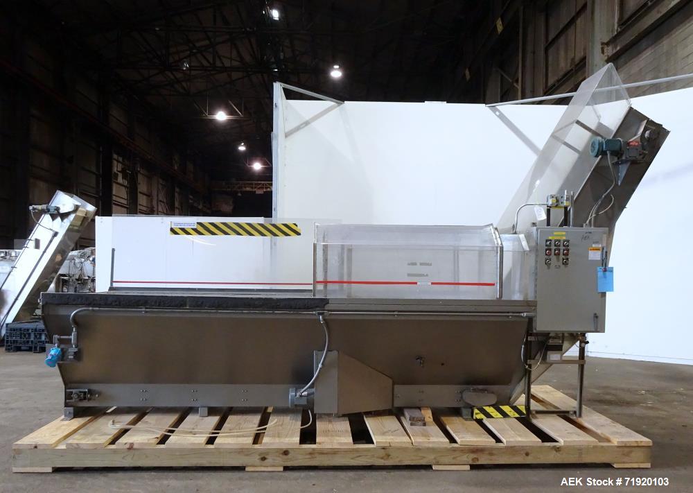 Used Bulk Bottle Incline Belt Conveyor With Bottom Feed Hopper