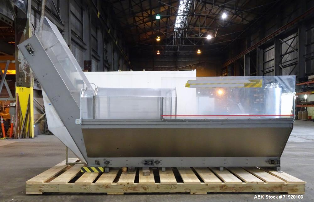 Used Bulk Bottle Incline Belt Conveyor With Bottom Feed Hopper