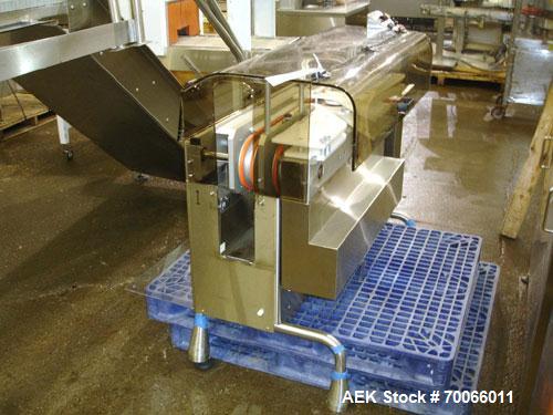 Used DT Kalish Kalisort 7400 bulk bottle unscrambler with DT Kalish model 999 inoized air cleaner bottle inverter and twin nozzle cleaning head, serial# 0001. (1) DT Kalish unscrambler, model 7400. I...