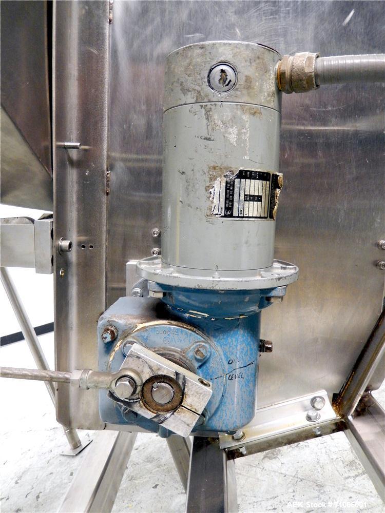 Used New England Machinery Model NEH-200 Bulk Bottle Unscrambler
