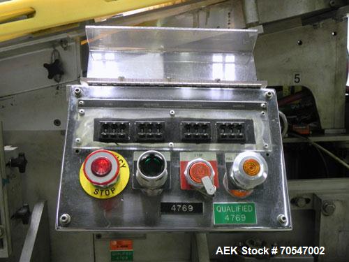 Used New England Machinery Model NEHCL200-AJ Bulk Bottle Unscrambler