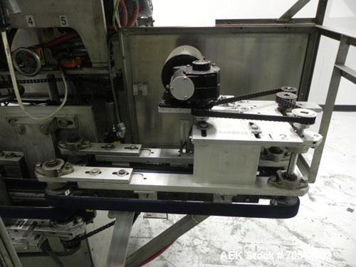 Used New England Machinery Model NEHCL200-AJ Bulk Bottle Unscrambler
