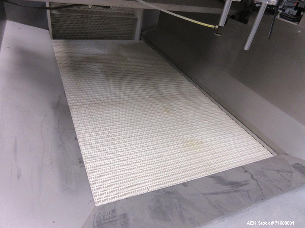 Used New England Model NEHCPECL-60 Bulk Bottle Unscrambler